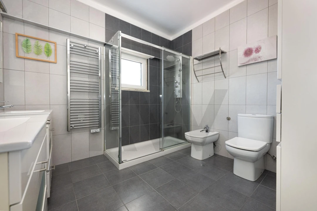 Moradia T3 para Venda em Carnaxide e Queijas Foto 29