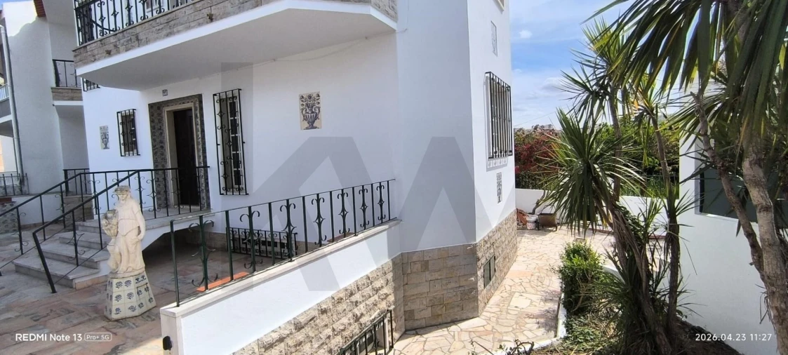 Moradia T4 para Venda em Cascais e Estoril Foto 2