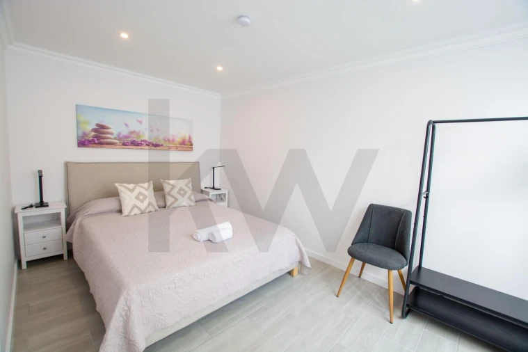 Moradia T5 para Venda em Ponta Delgada (São José) Foto 19