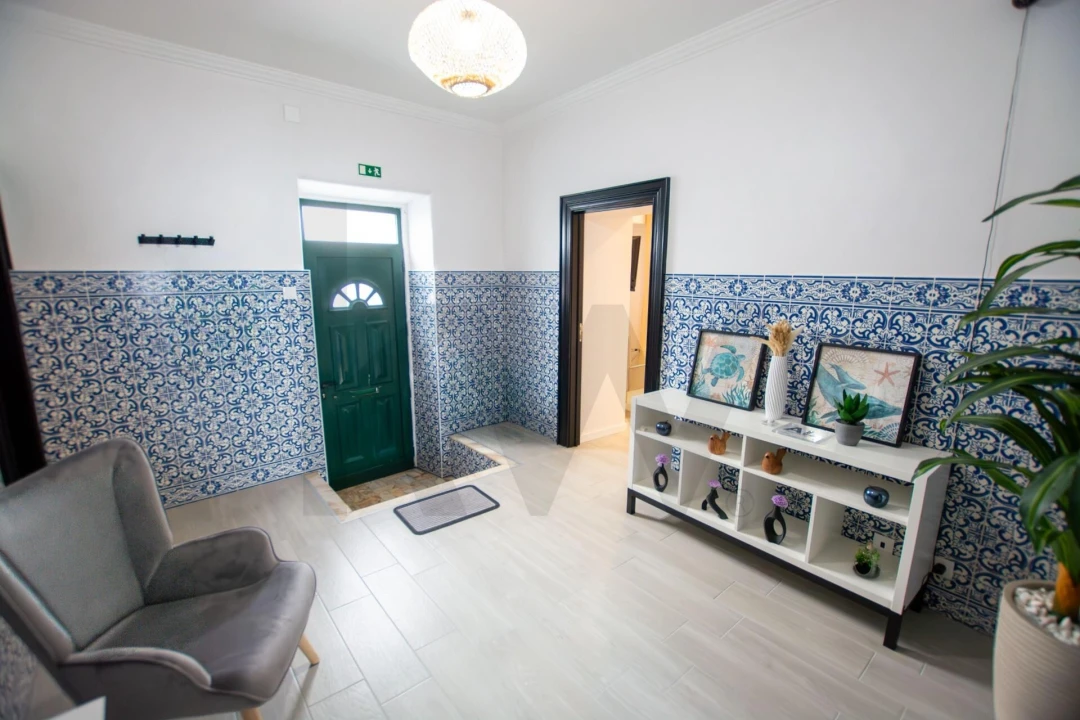 Moradia T5 para Venda em Ponta Delgada (São José) Foto 4