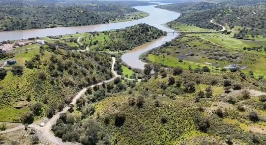 Terreno para Venda em Odeleite Foto 1