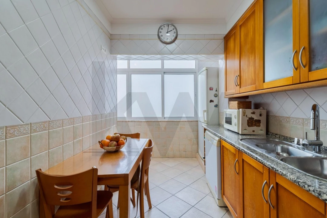 Apartamento T2 para Venda em Amora Foto 9