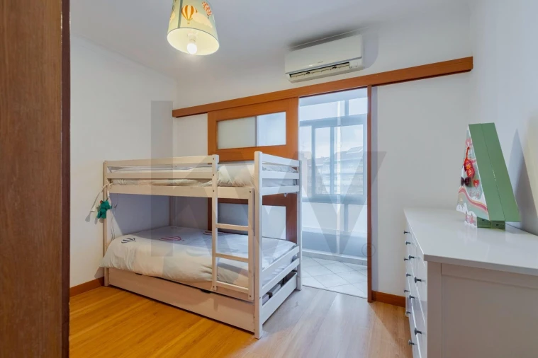 Apartamento T2 para Venda em Amora Foto 13