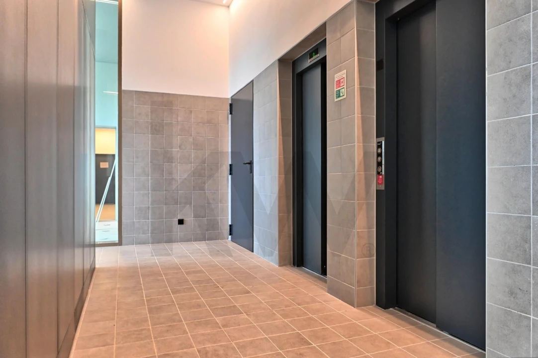 Apartamento T3 para Arrendamento em Algés, Linda-A-Velha e Cruz Quebrada-Dafundo Foto 4