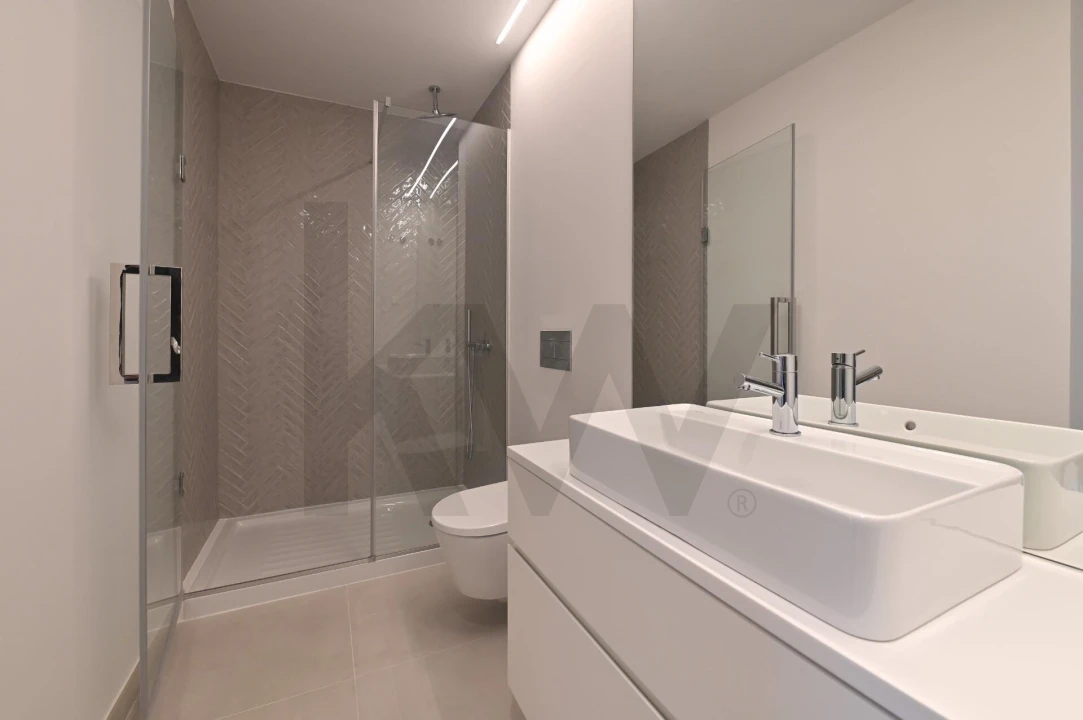 Apartamento T3 para Arrendamento em Algés, Linda-A-Velha e Cruz Quebrada-Dafundo Foto 30