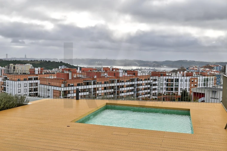 Apartamento T3 para Arrendamento em Algés, Linda-A-Velha e Cruz Quebrada-Dafundo Foto 37