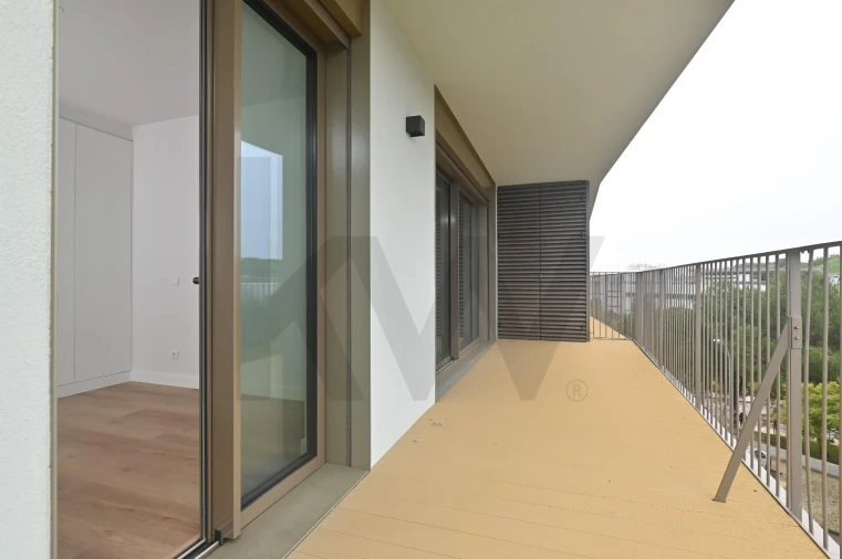 Apartamento T3 para Arrendamento em Algés, Linda-A-Velha e Cruz Quebrada-Dafundo Foto 18