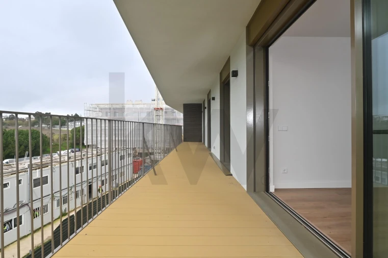 Apartamento T3 para Arrendamento em Algés, Linda-A-Velha e Cruz Quebrada-Dafundo Foto 8