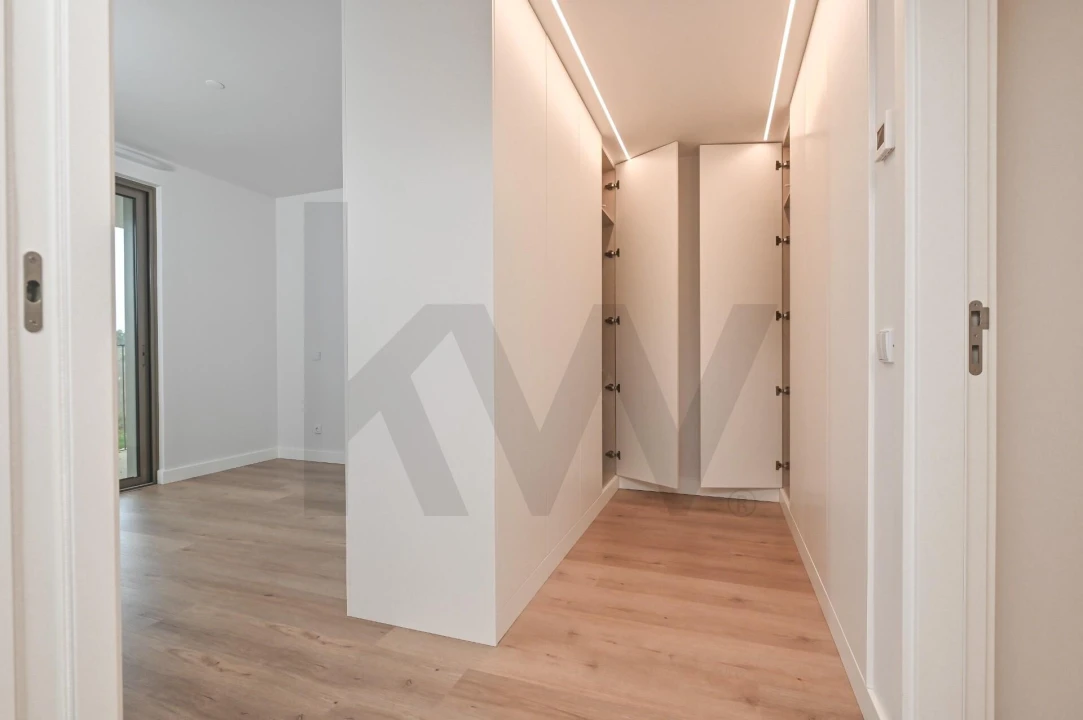 Apartamento T3 para Arrendamento em Algés, Linda-A-Velha e Cruz Quebrada-Dafundo Foto 25