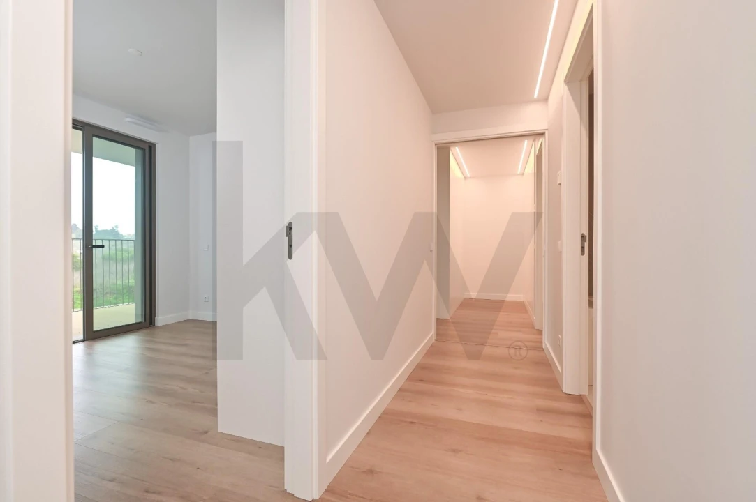 Apartamento T3 para Arrendamento em Algés, Linda-A-Velha e Cruz Quebrada-Dafundo Foto 19