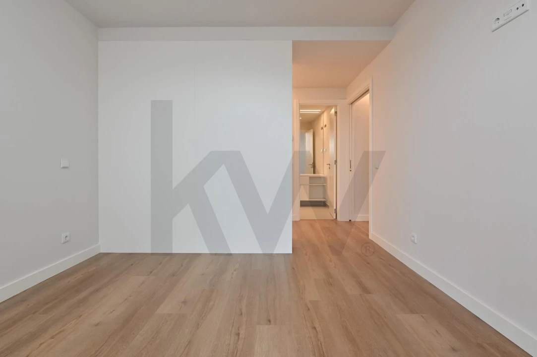 Apartamento T3 para Arrendamento em Algés, Linda-A-Velha e Cruz Quebrada-Dafundo Foto 29