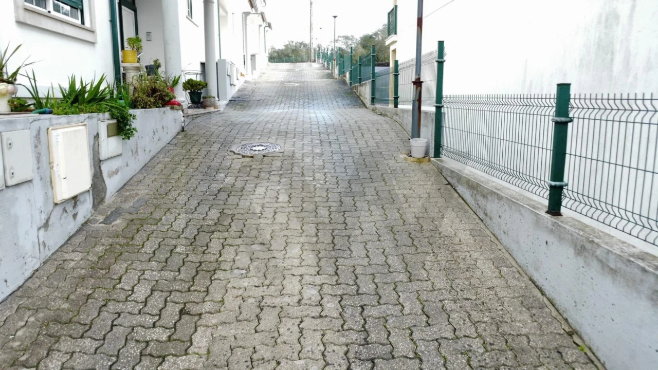 Moradia T3 para Venda em Maiorga Foto 49