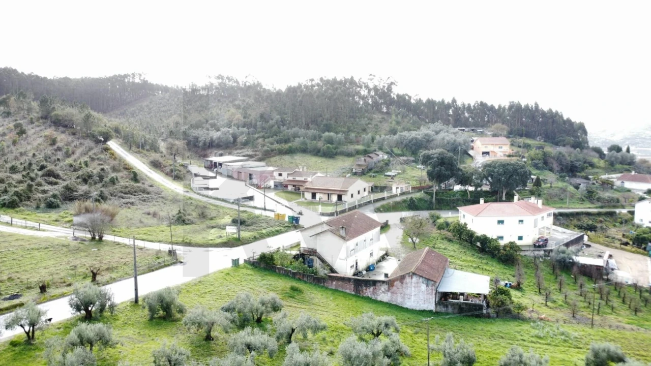 Moradia T3 para Venda em Maiorga Foto 61