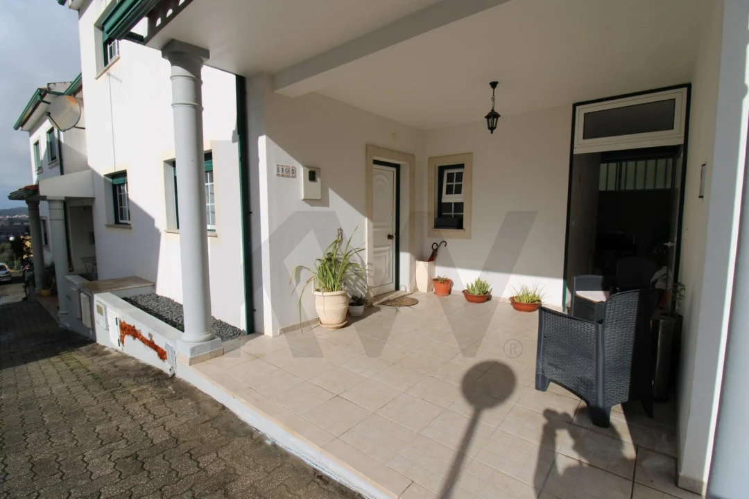 Moradia T3 para Venda em Maiorga Foto 2