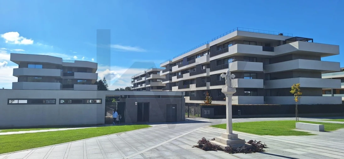 Apartamento T2 para Venda em Santa Maria da Feira, Travanca, Sanfins e Espargo Foto 3