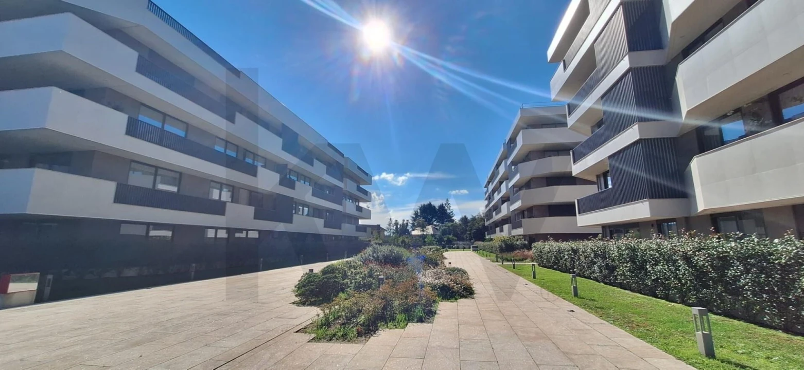 Apartamento T2 para Venda em Santa Maria da Feira, Travanca, Sanfins e Espargo Foto 2