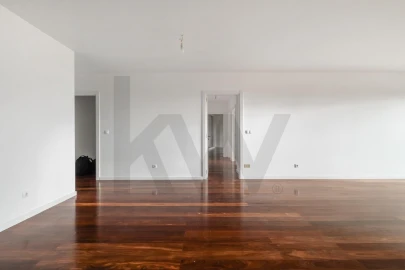 Apartamento T3 para Venda em Funchal (São Pedro)