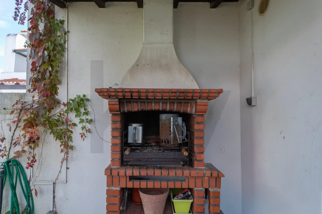 Moradia T4 para Venda em Santo Estêvão Foto 50