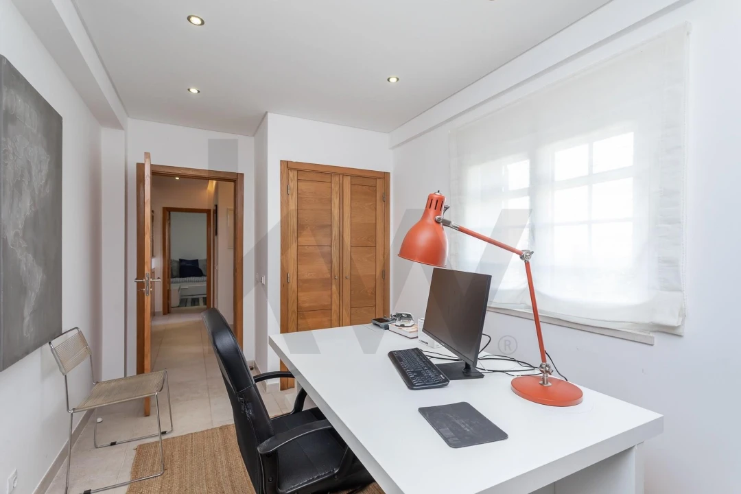 Moradia T4 para Venda em Santo Estêvão Foto 3