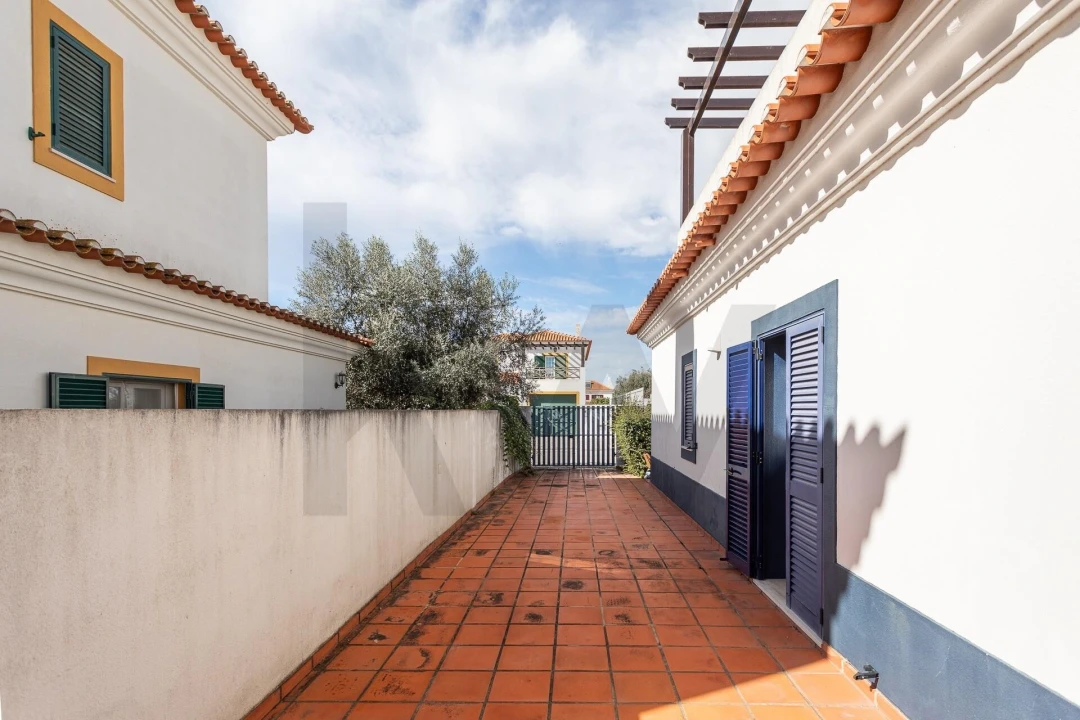 Moradia T4 para Venda em Santo Estêvão Foto 53