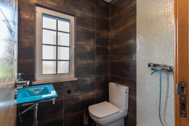 Moradia T4 para Venda em Santo Estêvão Foto 6