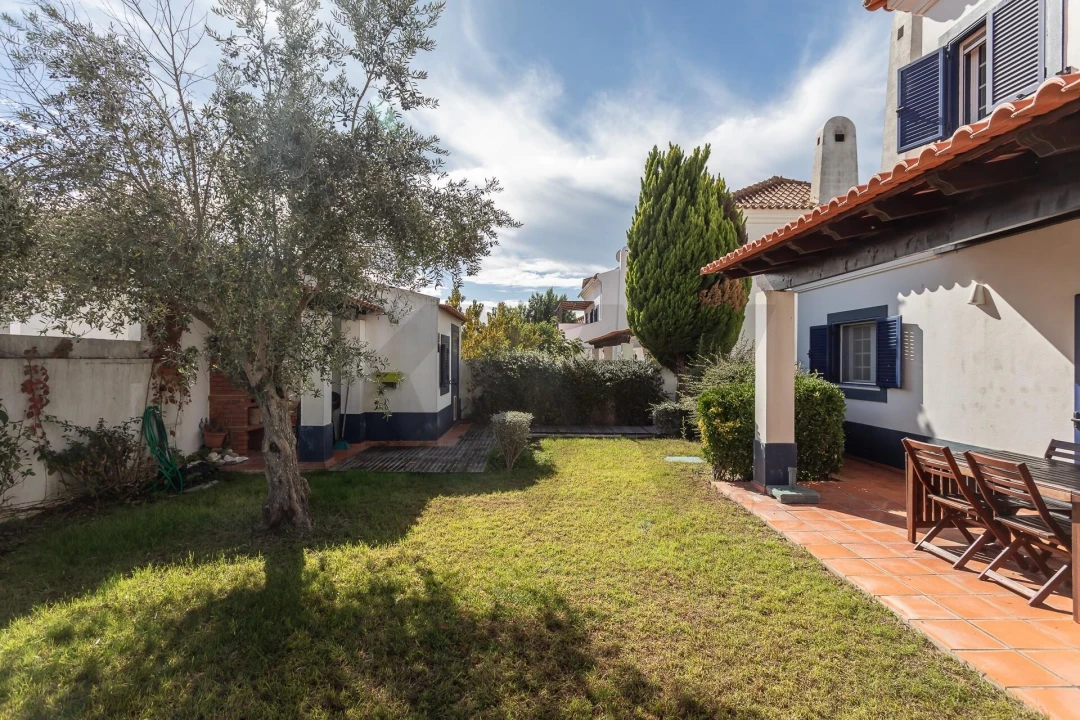 Moradia T4 para Venda em Santo Estêvão Foto 48