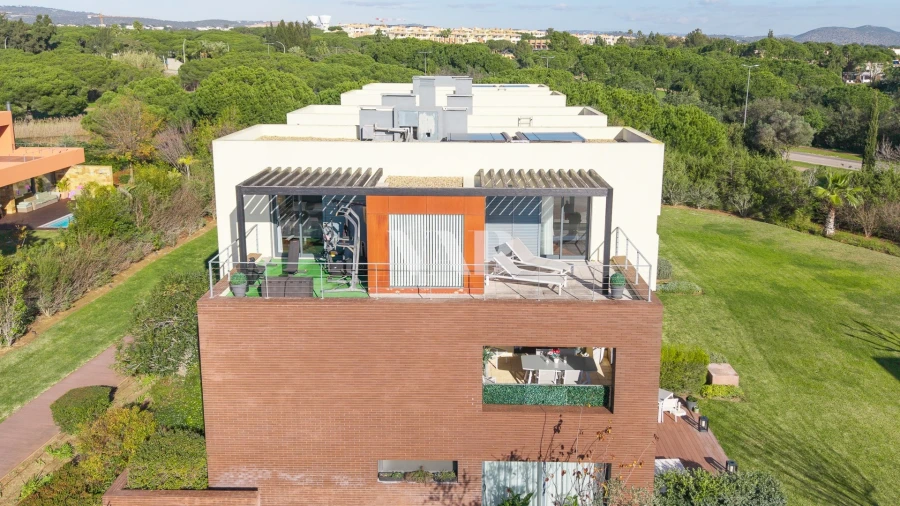 Apartamento T3 para Venda em Quarteira Foto 27