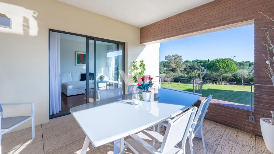 Apartamento T3 para Venda em Quarteira Foto 8