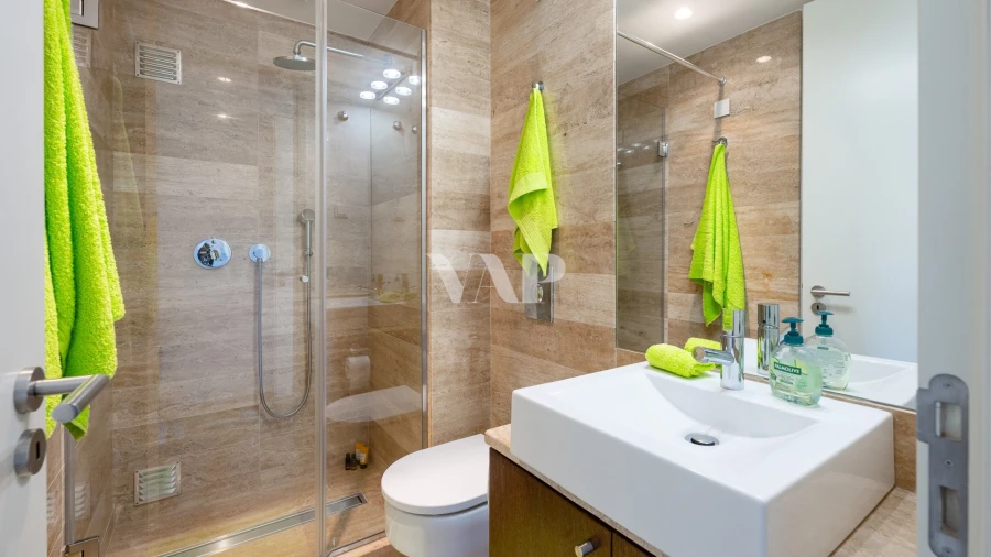 Apartamento T3 para Venda em Quarteira Foto 5