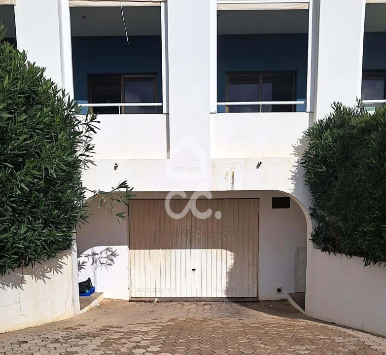 Garagem para Venda em Porches Foto 1