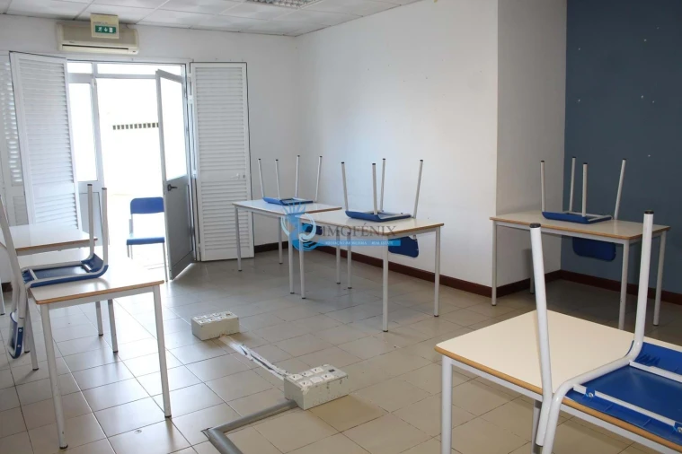 Negócio para Venda em Albufeira e Olhos de Água