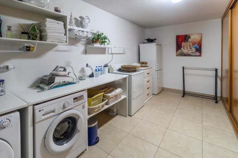 Prédio para Venda em Quarteira Foto 34