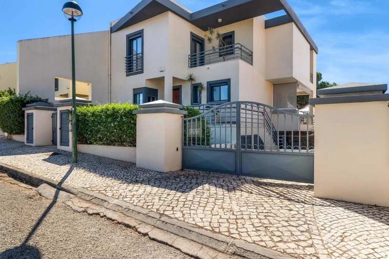 Prédio para Venda em Quarteira