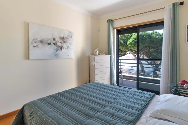 Prédio para Venda em Quarteira Foto 26