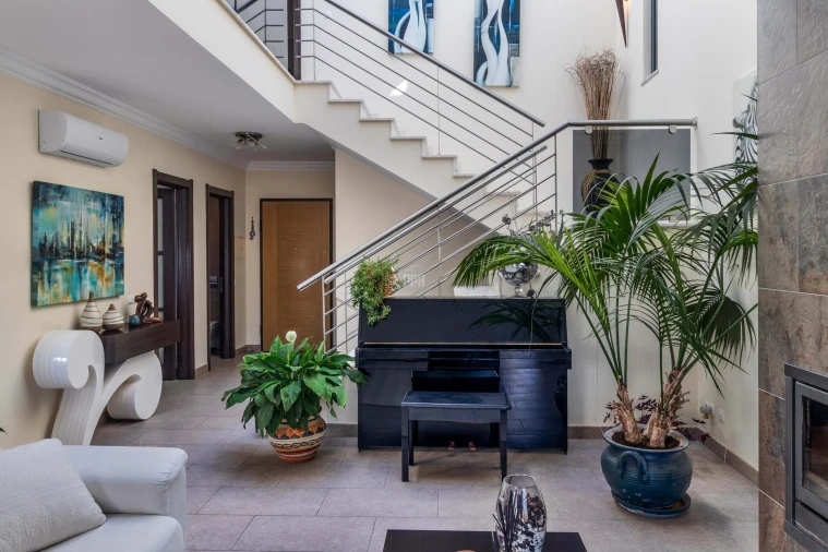 Prédio para Venda em Quarteira Foto 4