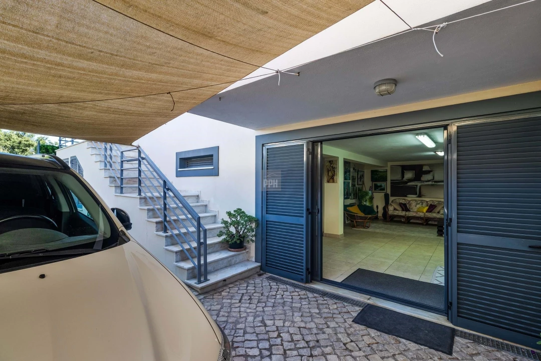 Prédio para Venda em Quarteira Foto 29