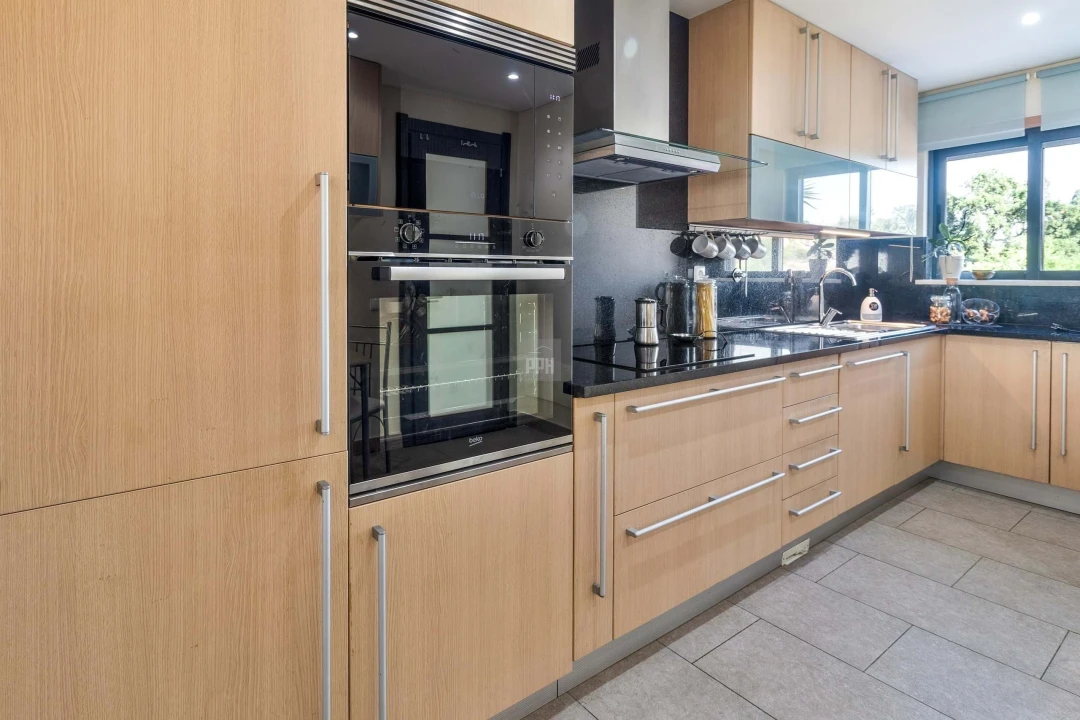 Prédio para Venda em Quarteira Foto 11