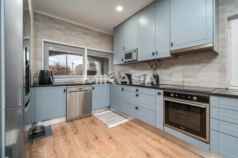 Moradia T2 para Venda em Luz Foto 6