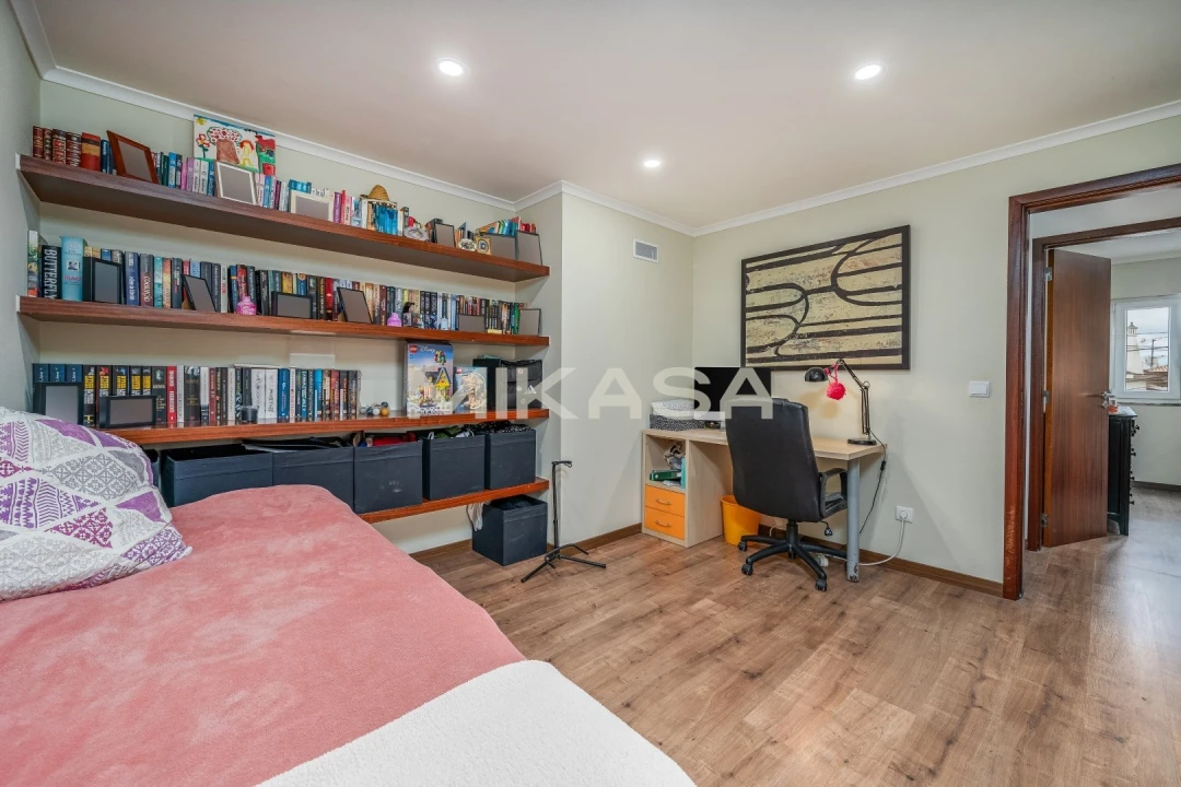 Moradia T2 para Venda em Luz Foto 18