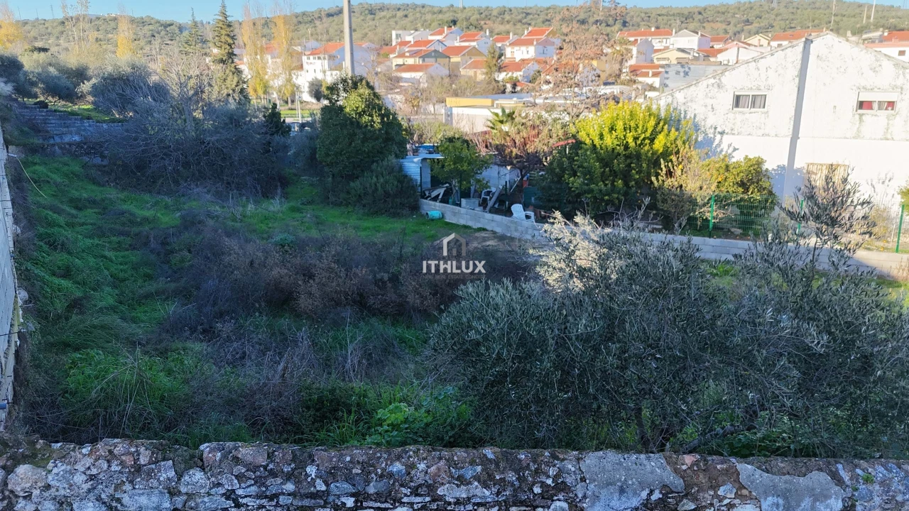 Terreno para Venda em Caia, São Pedro e Alcáçova Foto 1