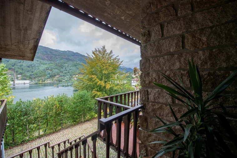 Moradia T4 para Venda em Vilar da Veiga Foto 1