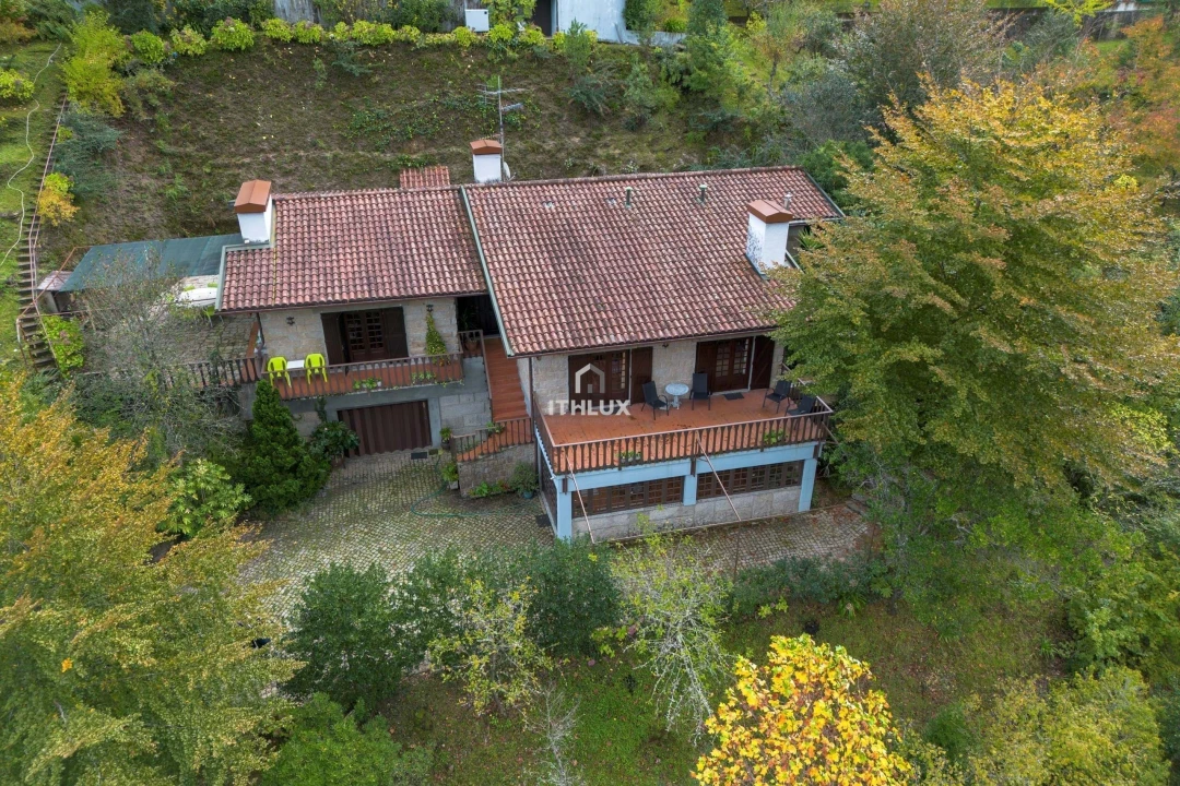 Moradia T4 para Venda em Vilar da Veiga Foto 52