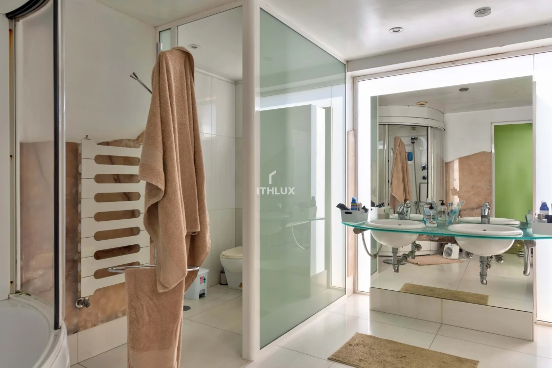 Moradia T8 para Venda em Arcozelo Foto 26