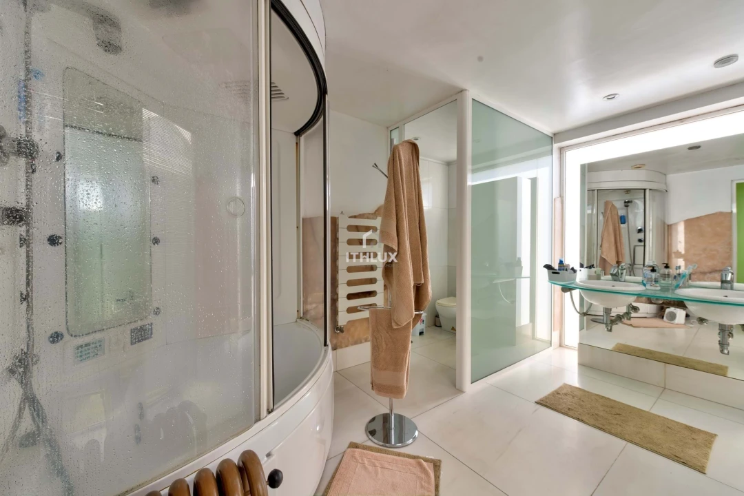 Moradia T8 para Venda em Arcozelo Foto 20