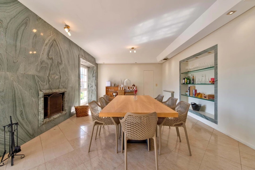 Moradia T8 para Venda em Arcozelo Foto 13