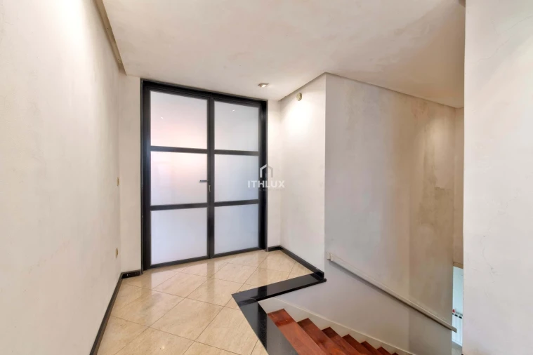 Moradia T8 para Venda em Arcozelo Foto 45