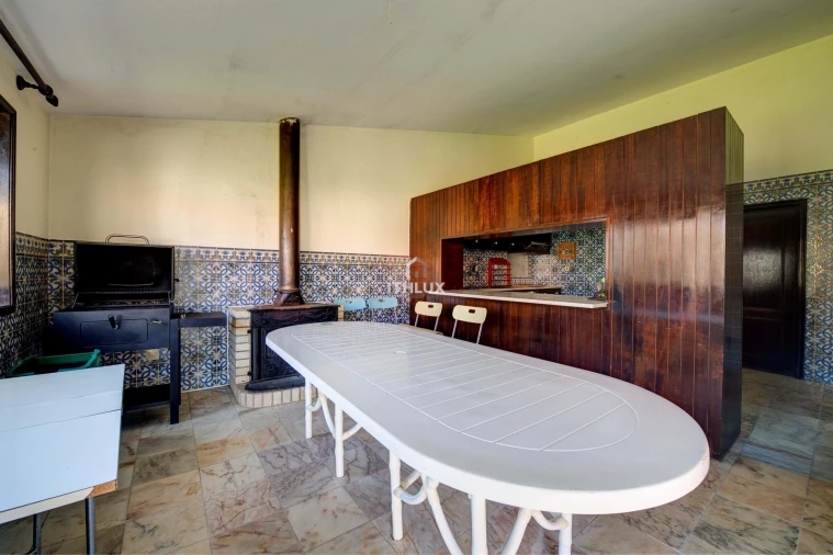 Moradia T8 para Venda em Arcozelo Foto 50