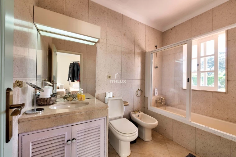 Moradia T8 para Venda em Arcozelo Foto 29