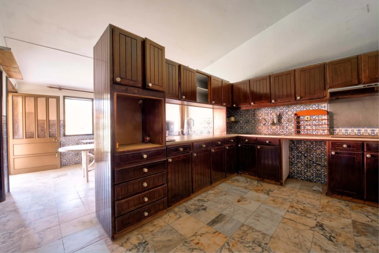 Moradia T8 para Venda em Arcozelo Foto 49