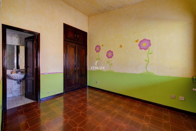 Moradia T8 para Venda em Arcozelo Foto 52